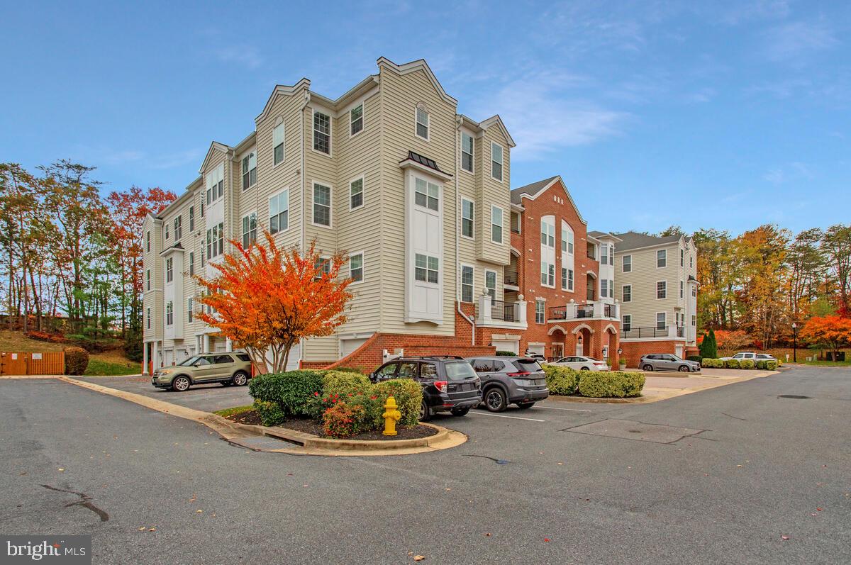 8615 WANDERING FOX TRAIL 405