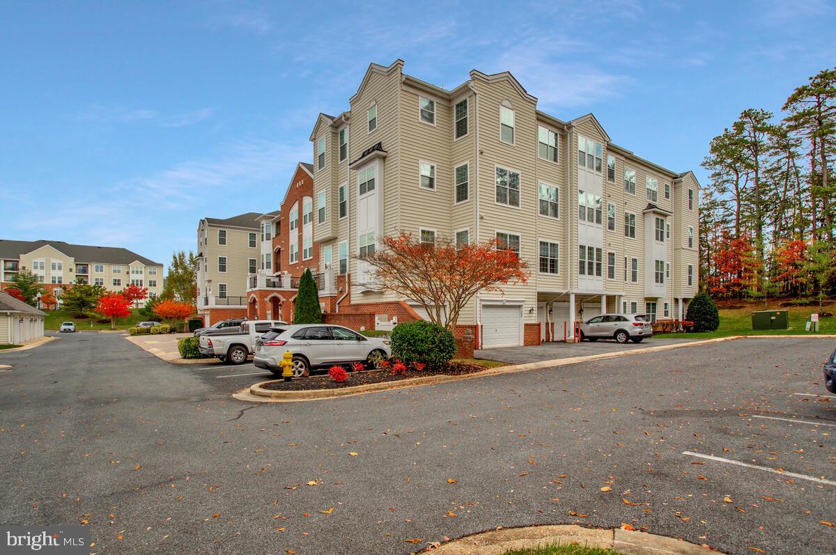 8615 WANDERING FOX TRAIL 405