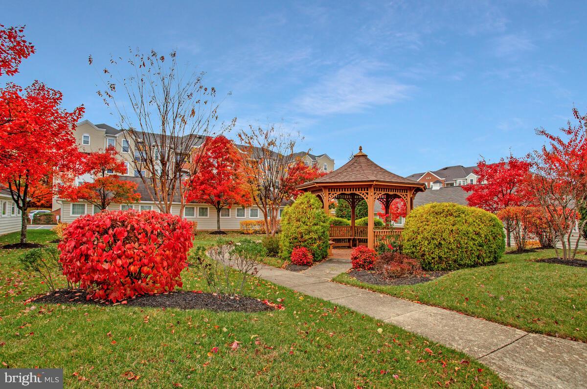 PINEY ORCHARD - Residential