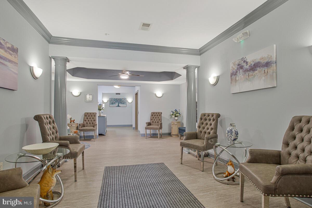 8615 WANDERING FOX TRAIL 405