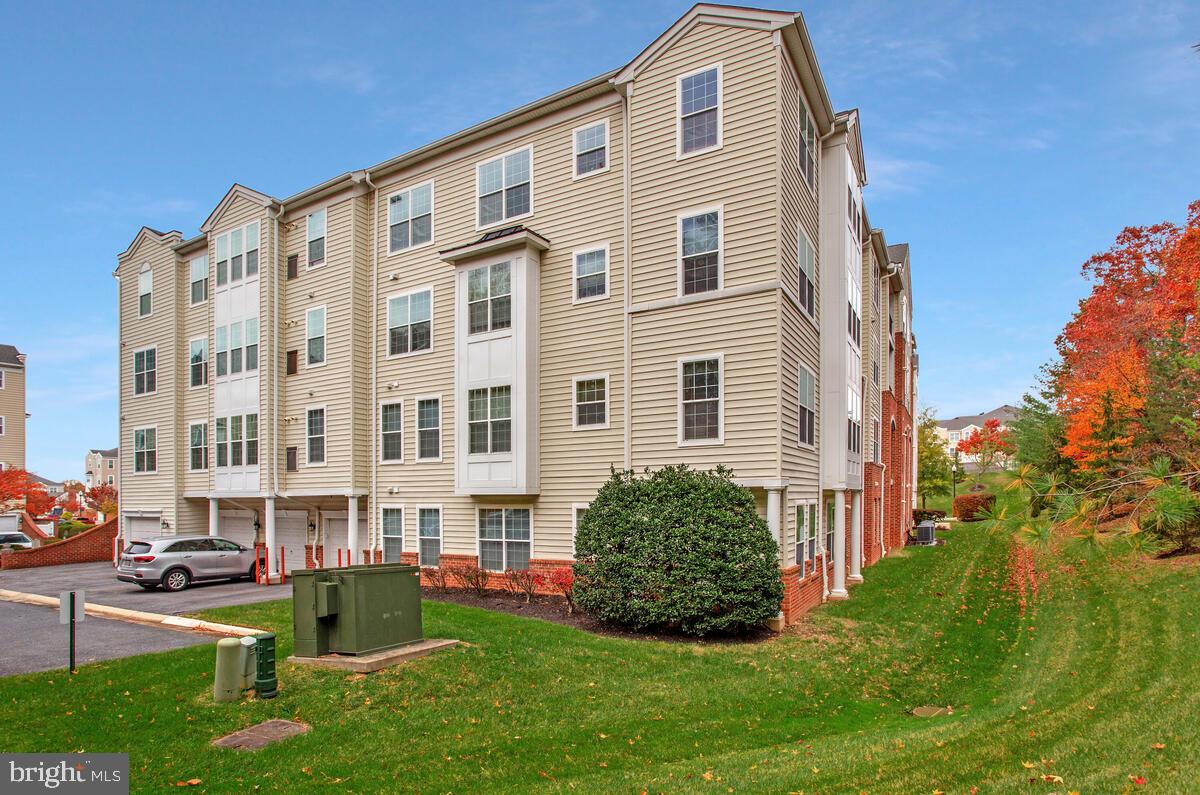 PINEY ORCHARD - Residential