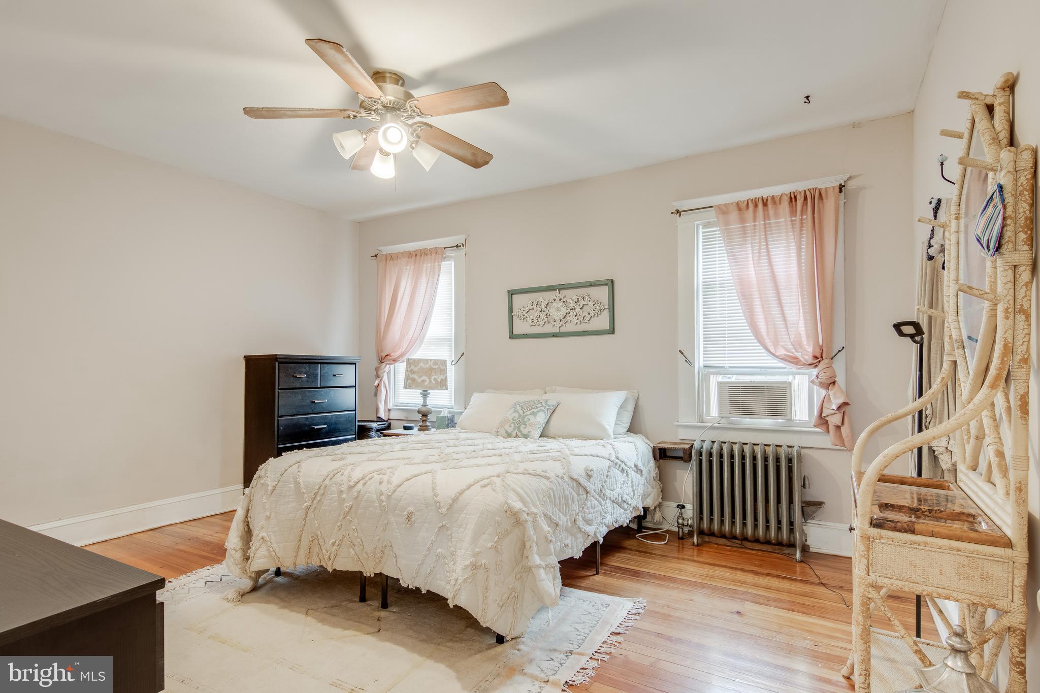 RADNOR WINSTON - Residential