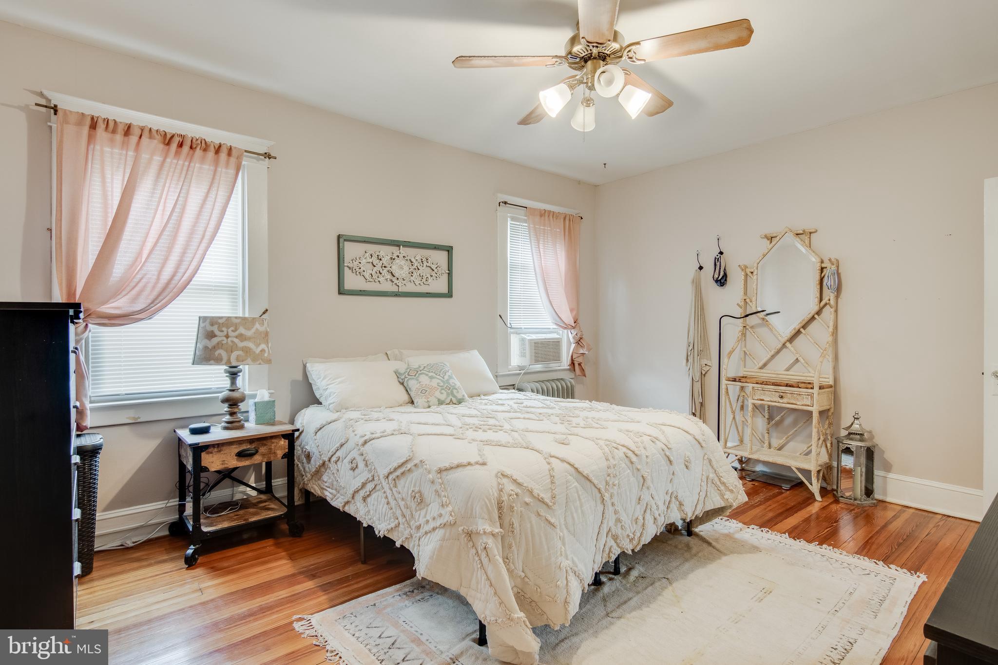 RADNOR WINSTON - Residential