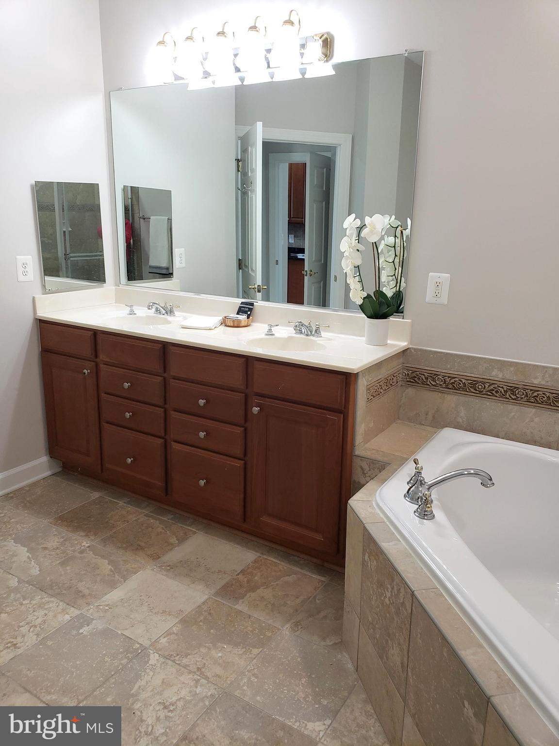 K HOVNANIAN FOUR SEASONS - Residential