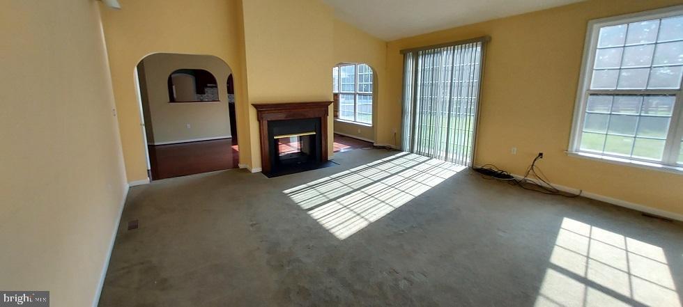 HENLEY HALL - Residential