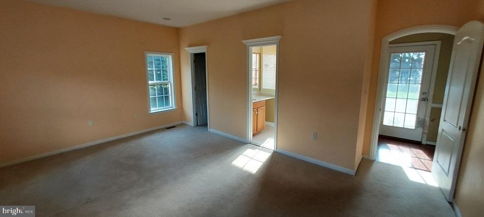 HENLEY HALL - Residential