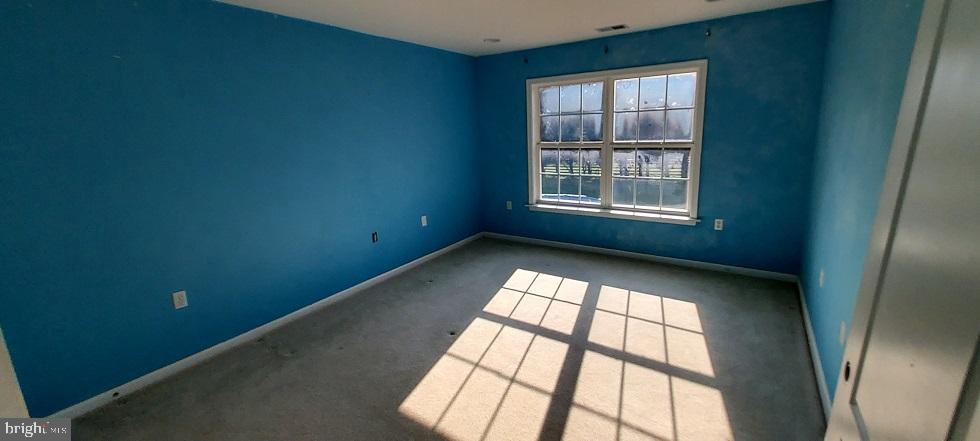 HENLEY HALL - Residential