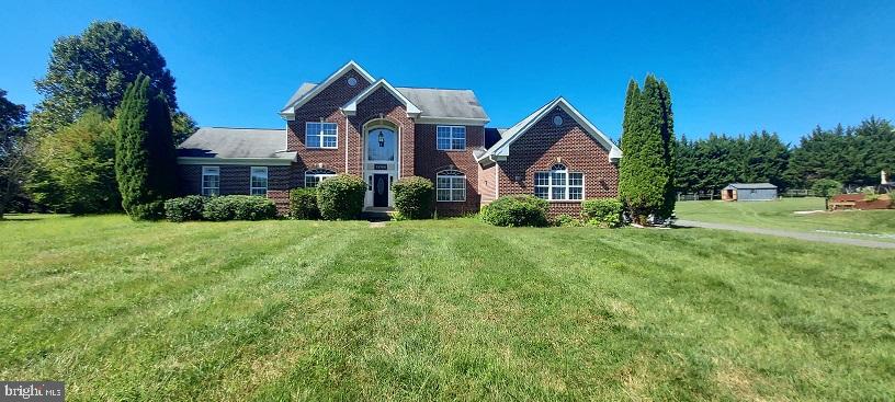 HENLEY HALL - Residential