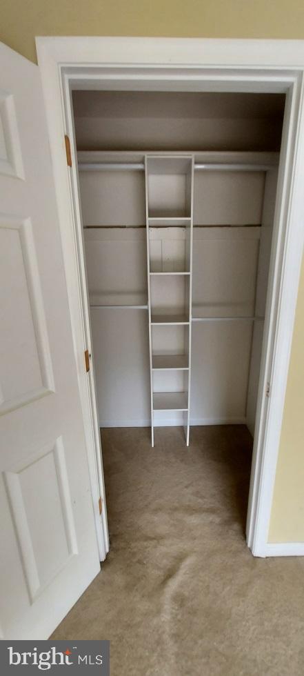 HENLEY HALL - Residential