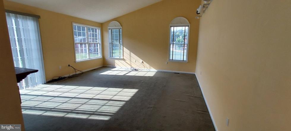 HENLEY HALL - Residential