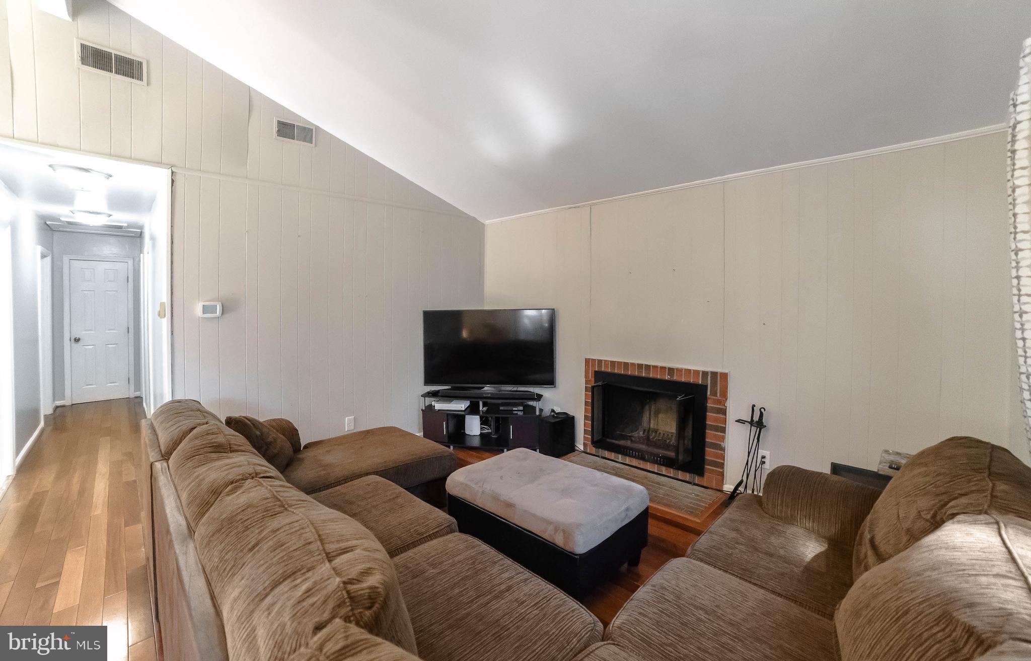 BRETON BAY ESTATES - Residential