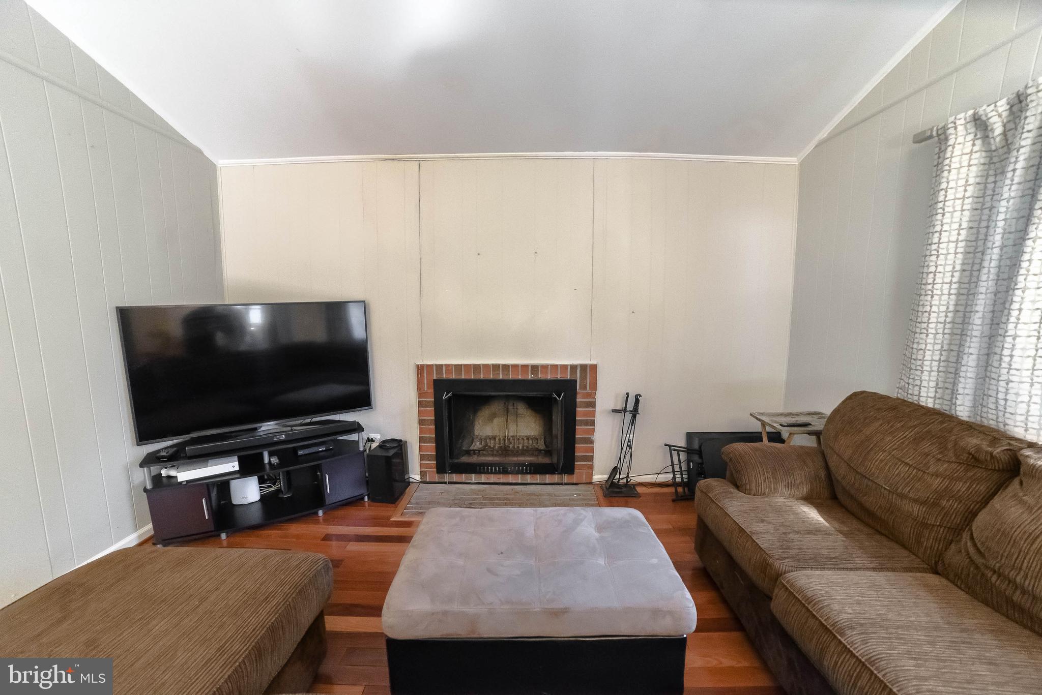 BRETON BAY ESTATES - Residential