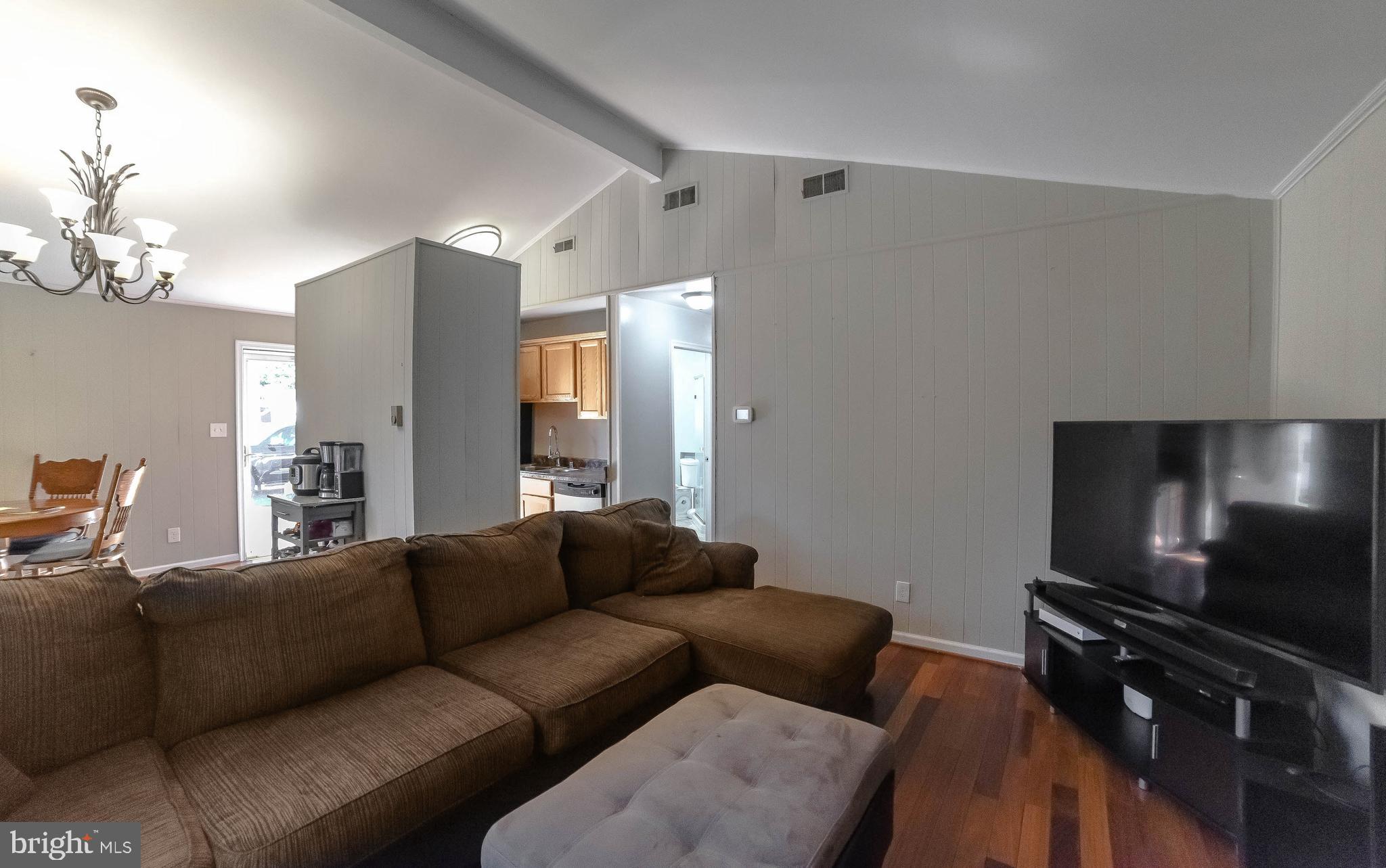 BRETON BAY ESTATES - Residential