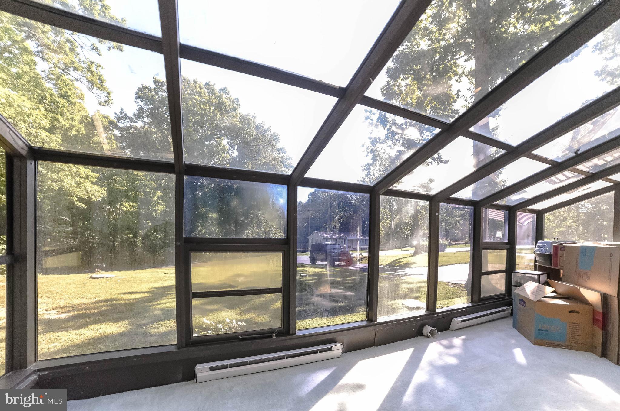 BRETON BAY ESTATES - Residential