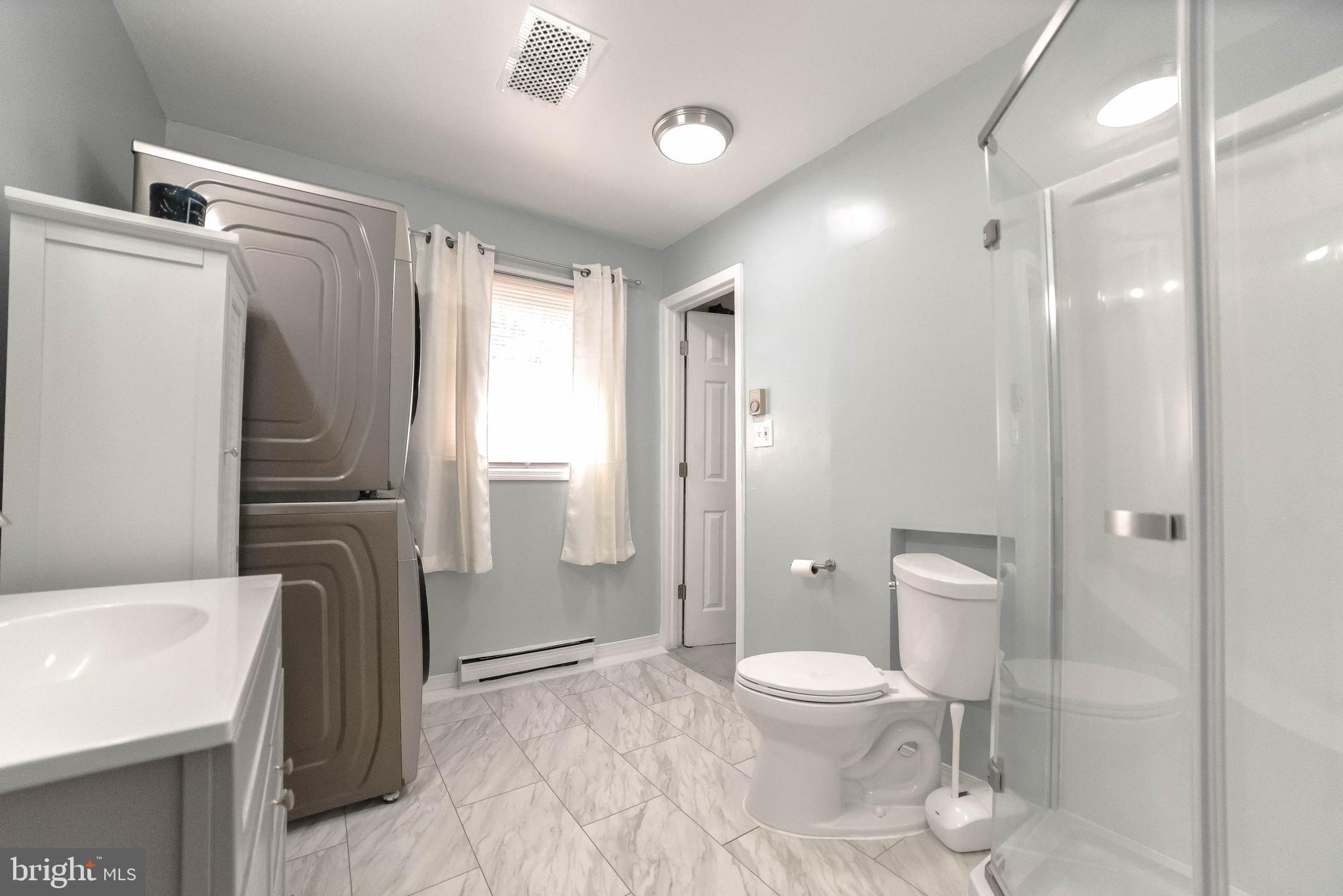 BRETON BAY ESTATES - Residential