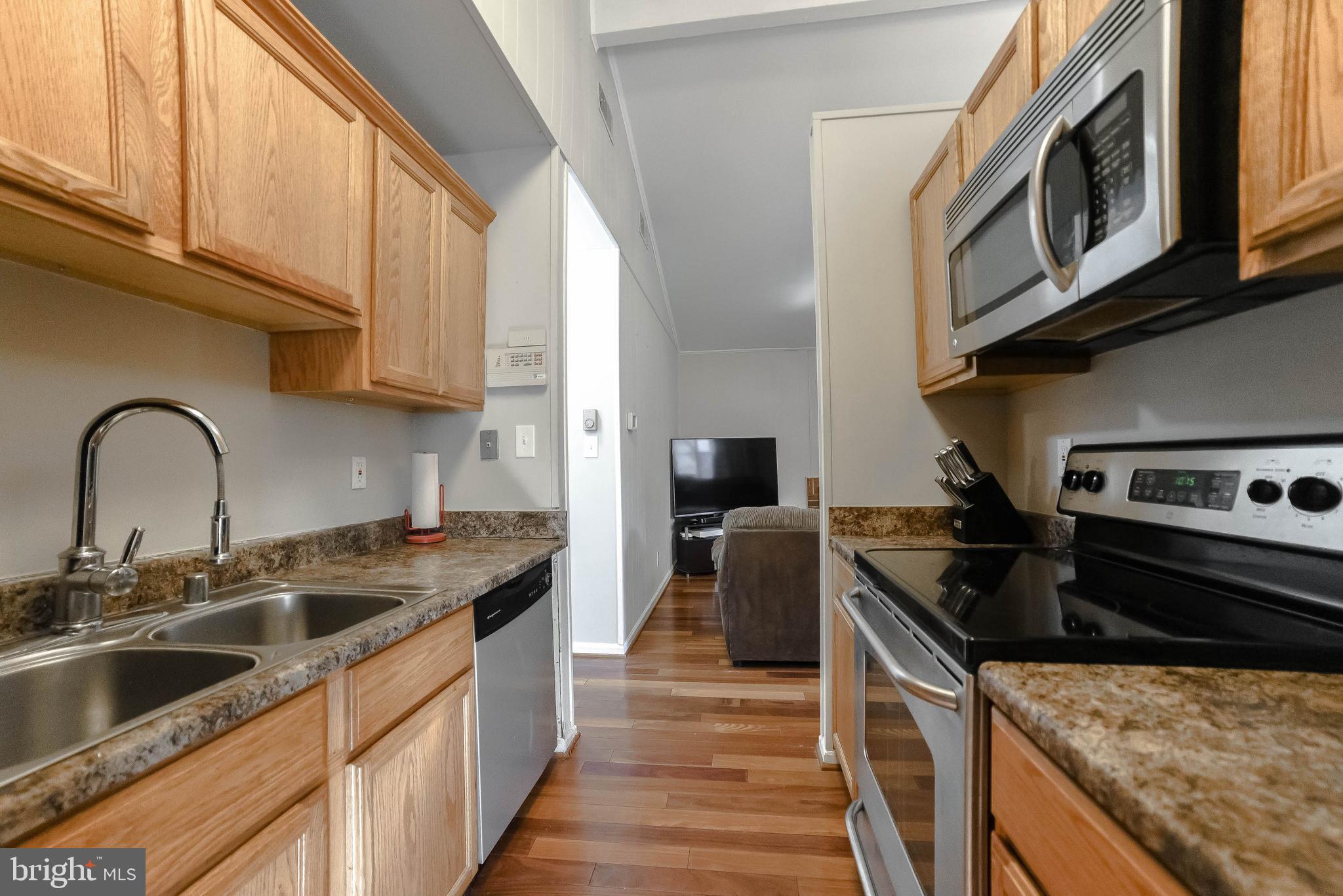 BRETON BAY ESTATES - Residential