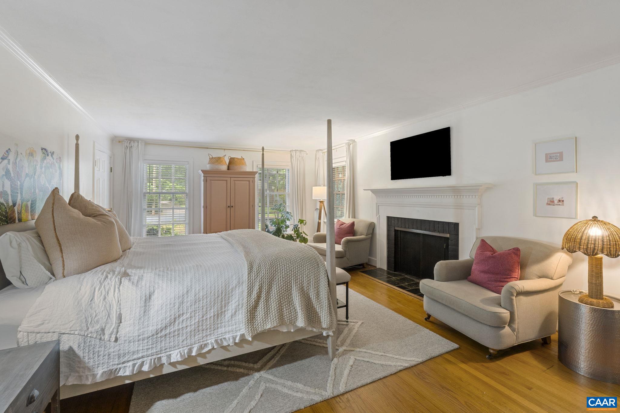 HESSIAN HILLS - Residential