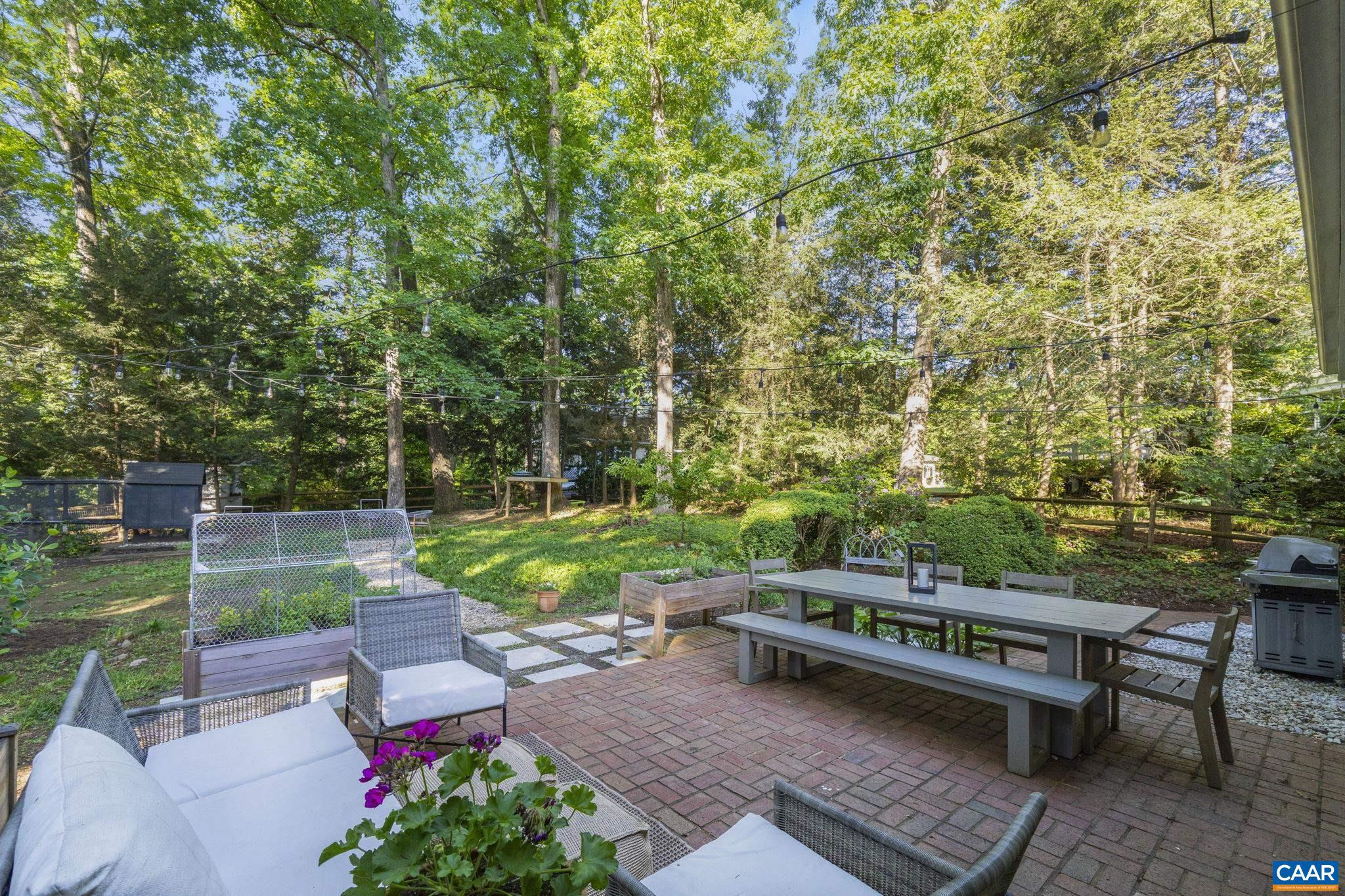 HESSIAN HILLS - Residential