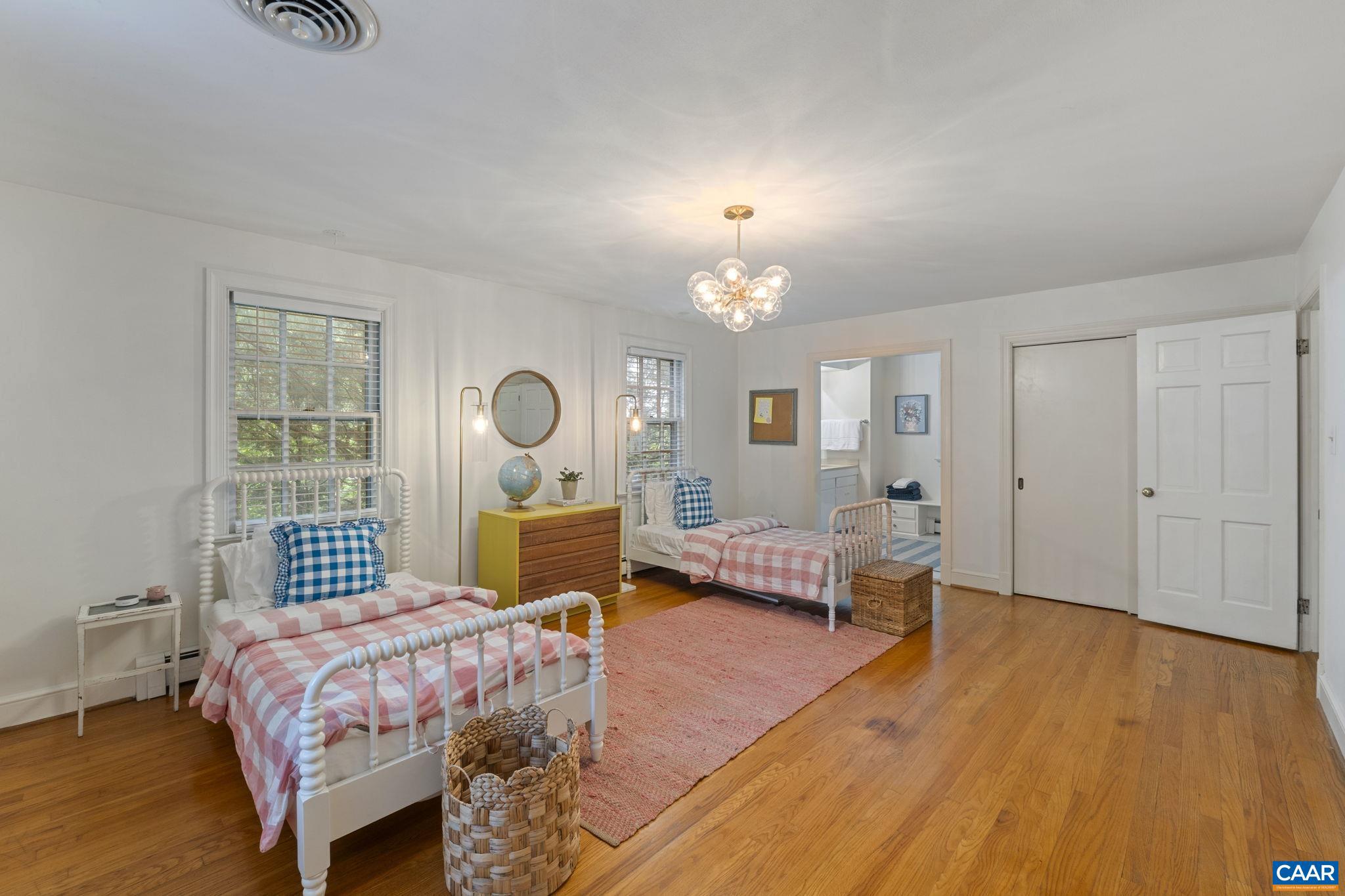 HESSIAN HILLS - Residential