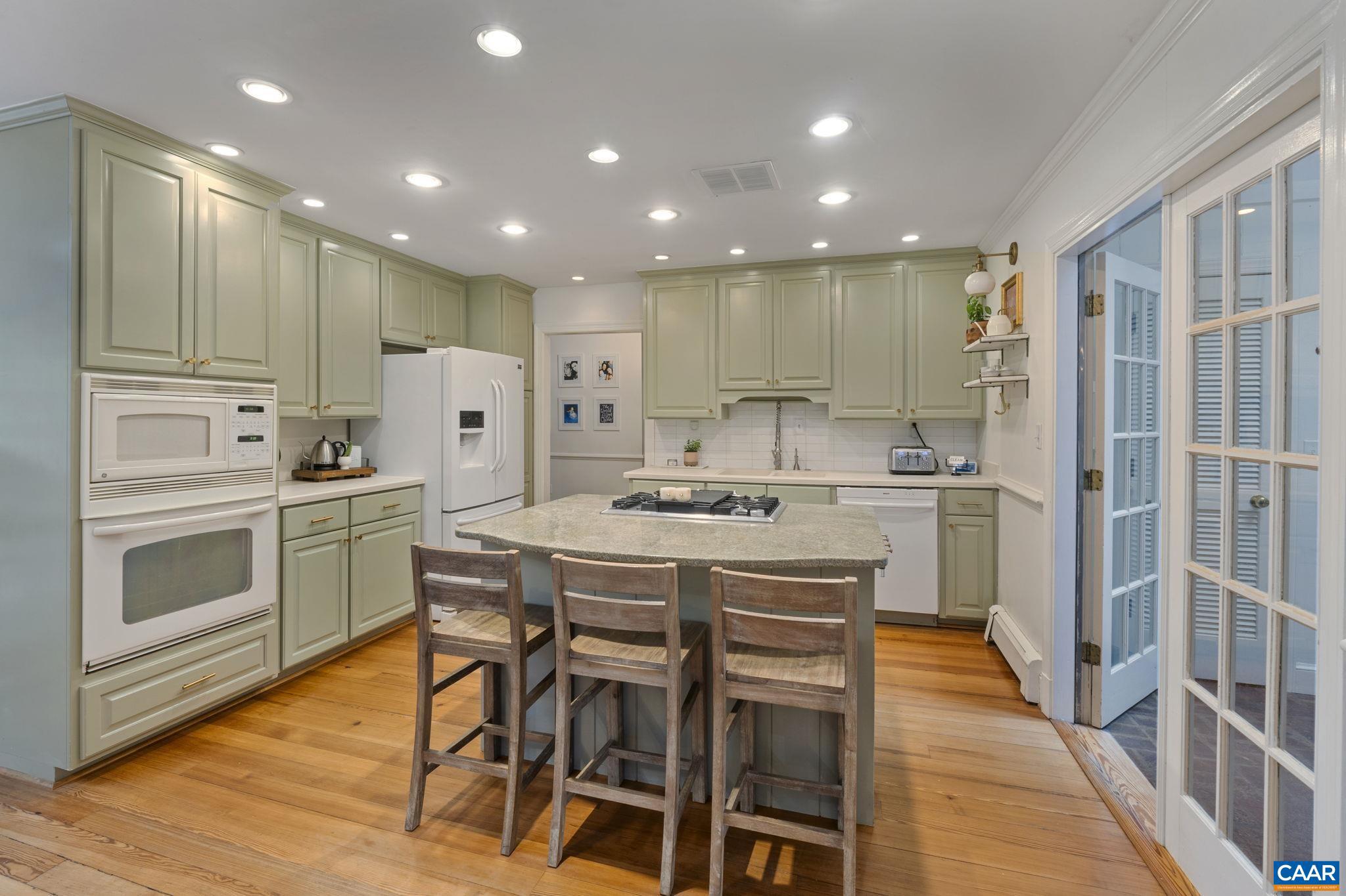 HESSIAN HILLS - Residential