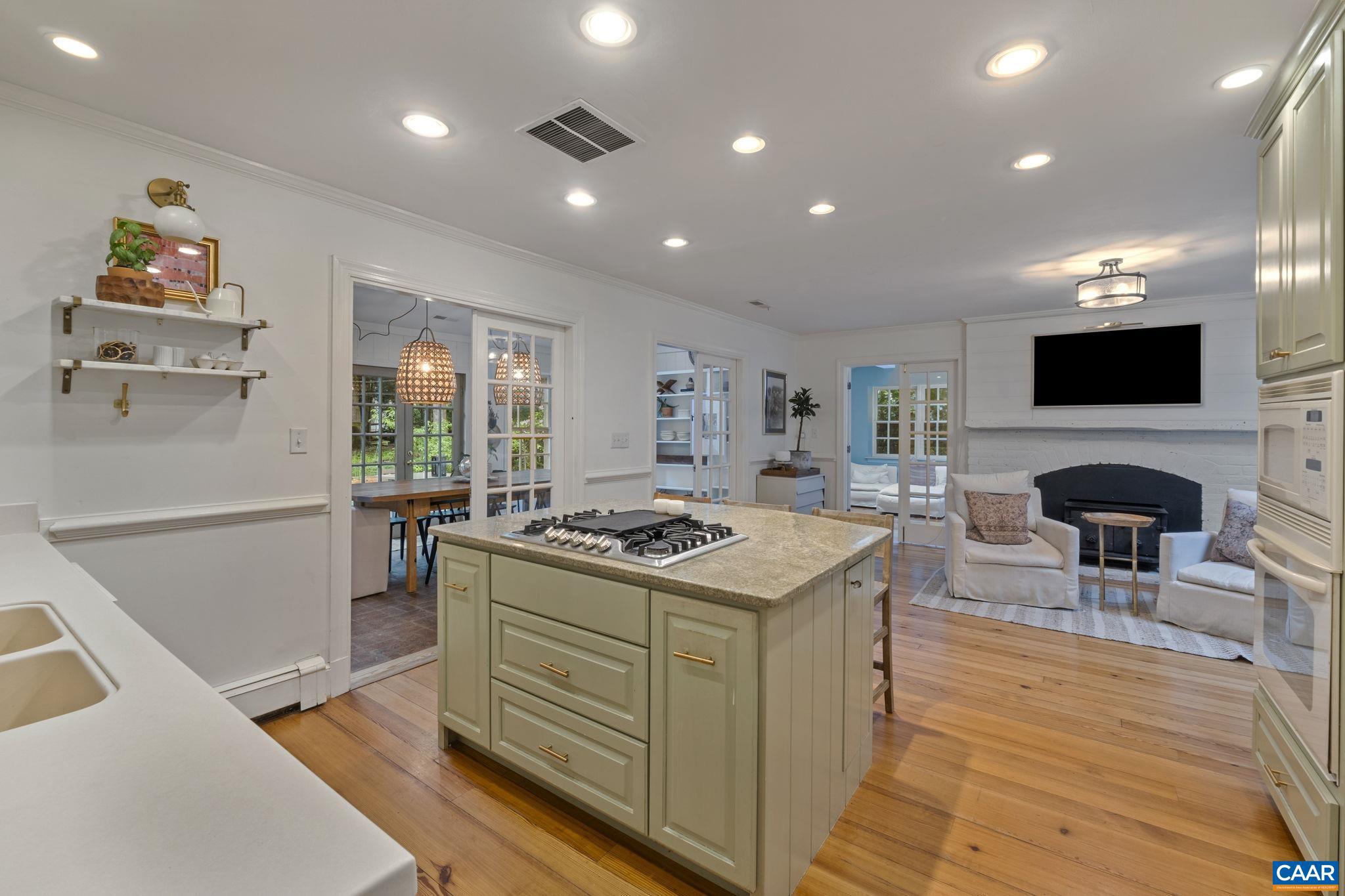 HESSIAN HILLS - Residential