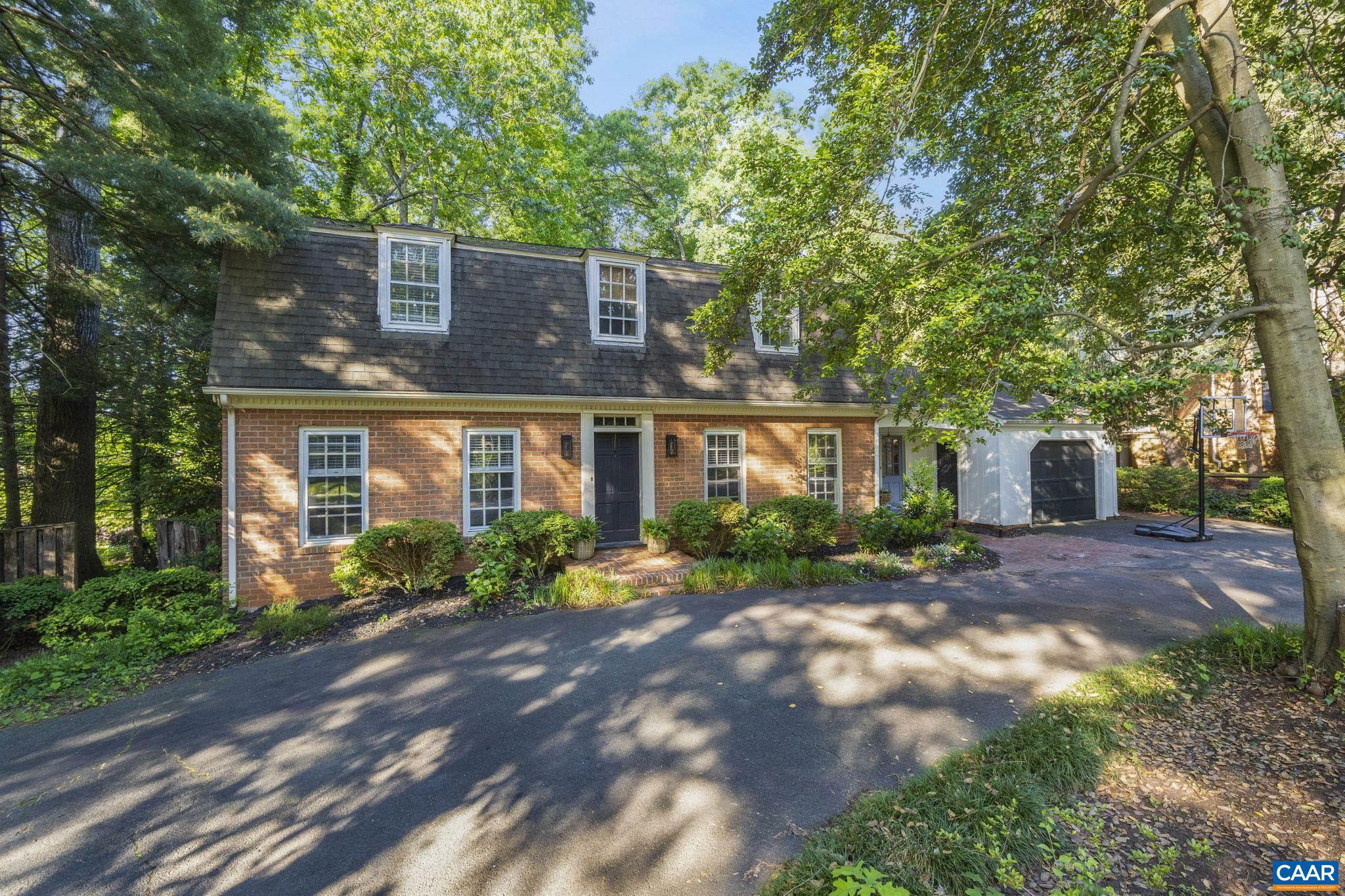 HESSIAN HILLS - Residential