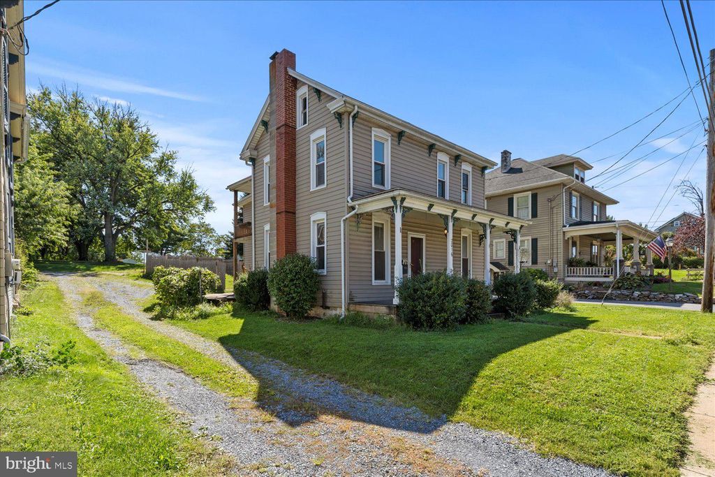 Photo of 2016 MAIN ST, LITITZ, PA 17543 (MLS # PALA2040840)