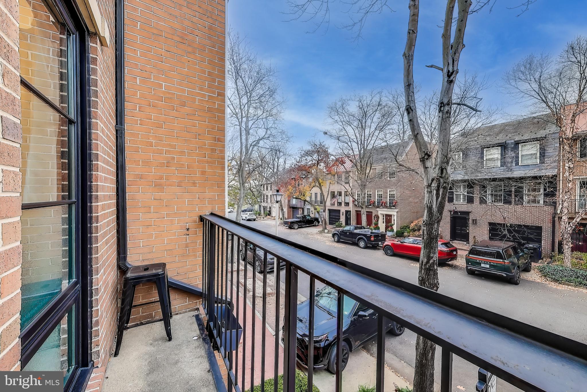 OLD TOWN - Residential Lease