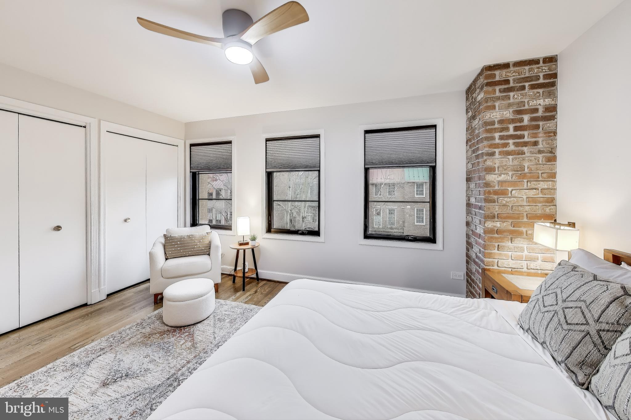 OLD TOWN - Residential Lease