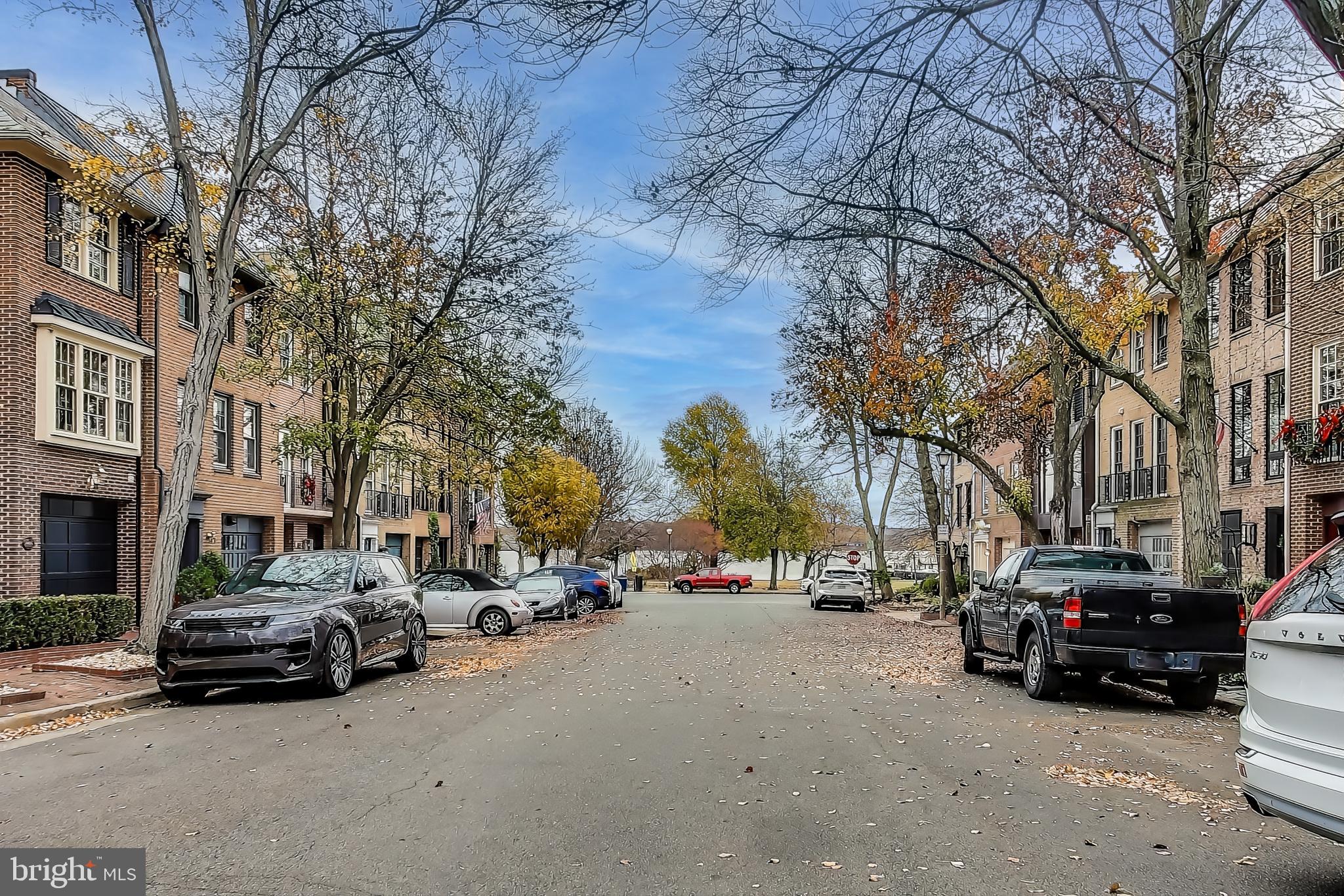 OLD TOWN - Residential Lease