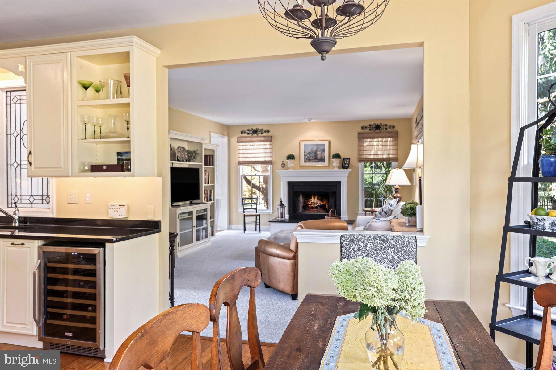 SEASONS - Residential