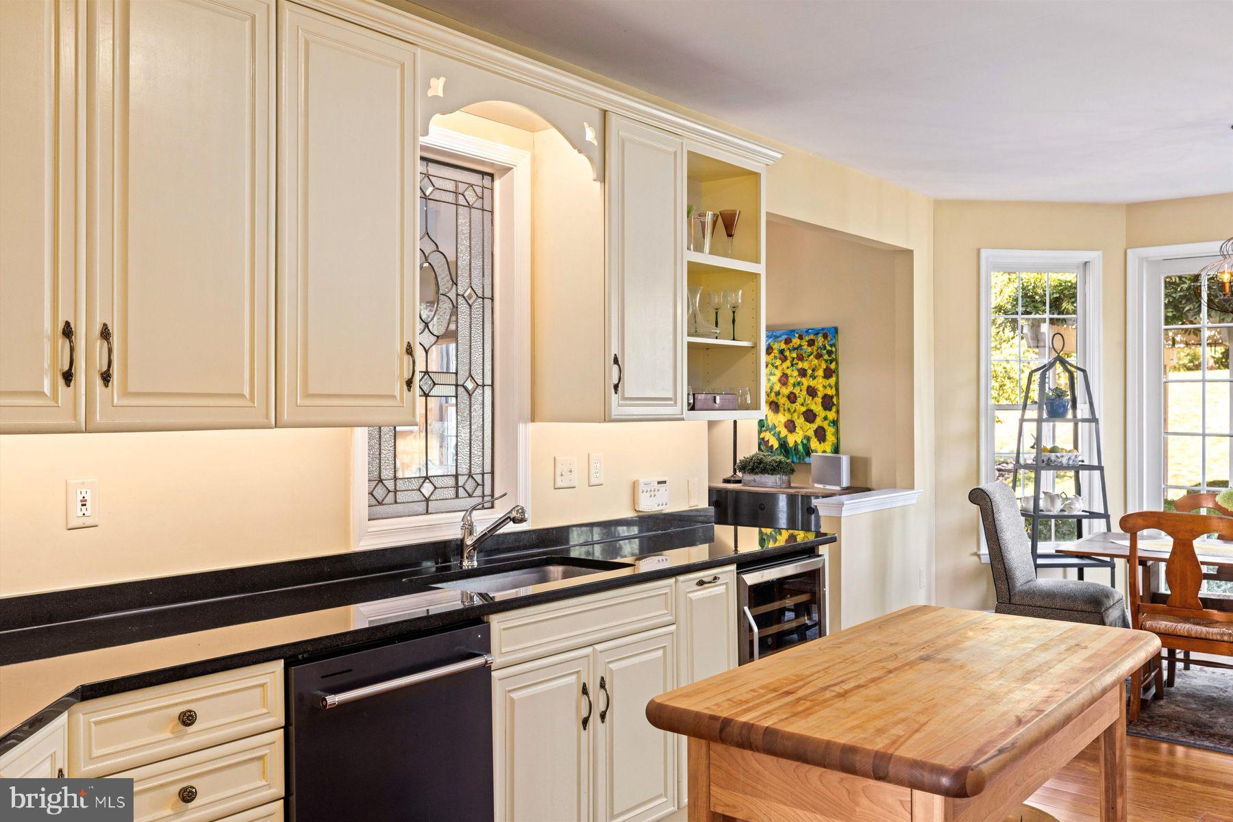 SEASONS - Residential