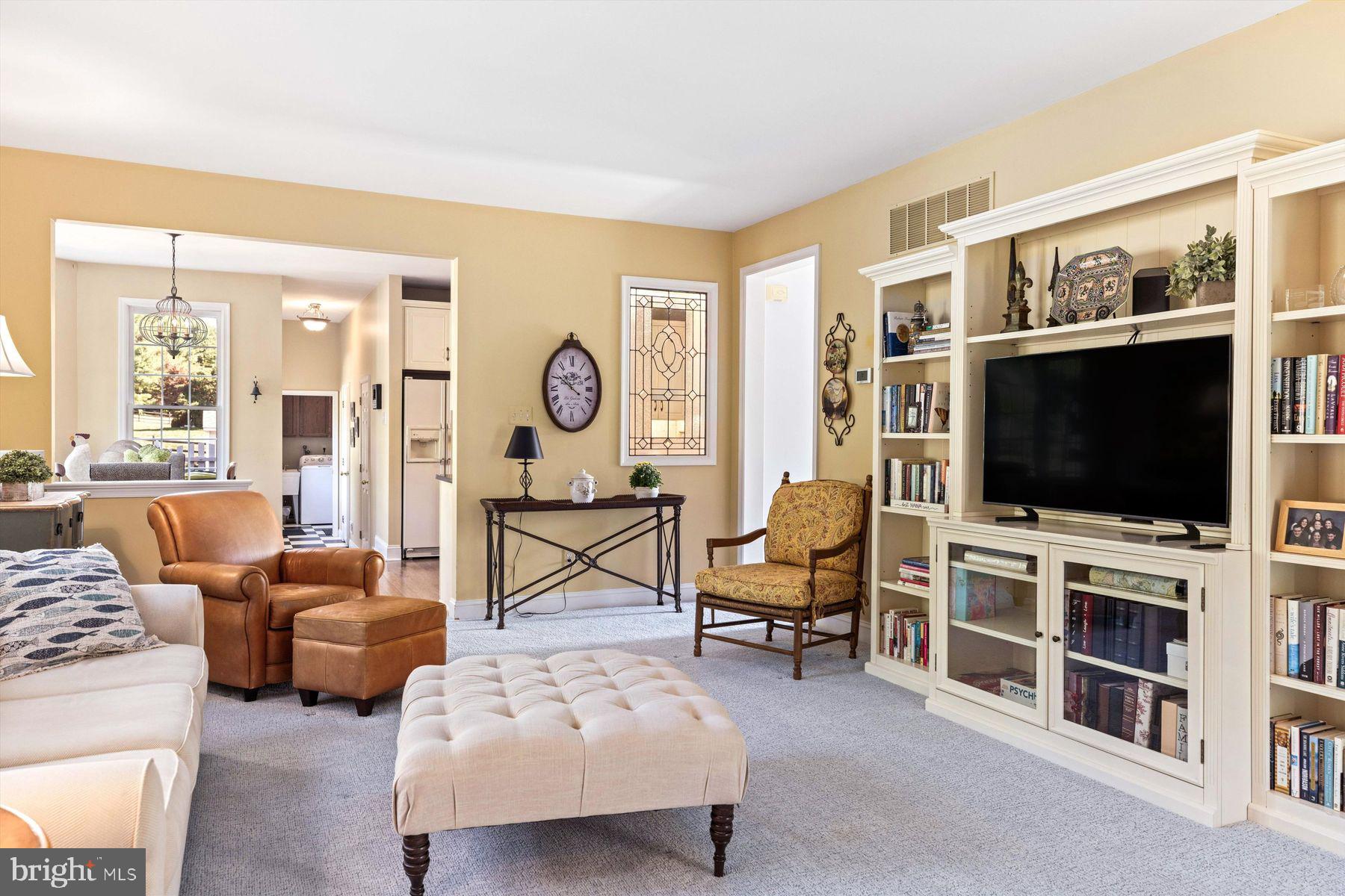 SEASONS - Residential