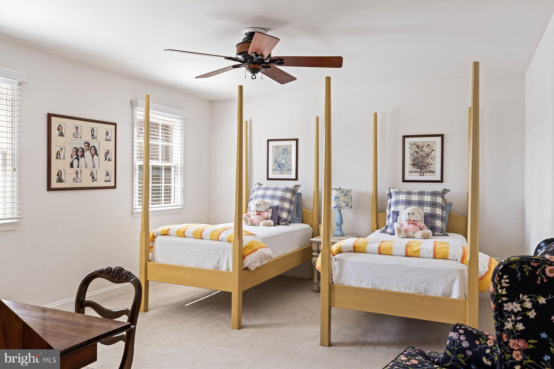 SEASONS - Residential