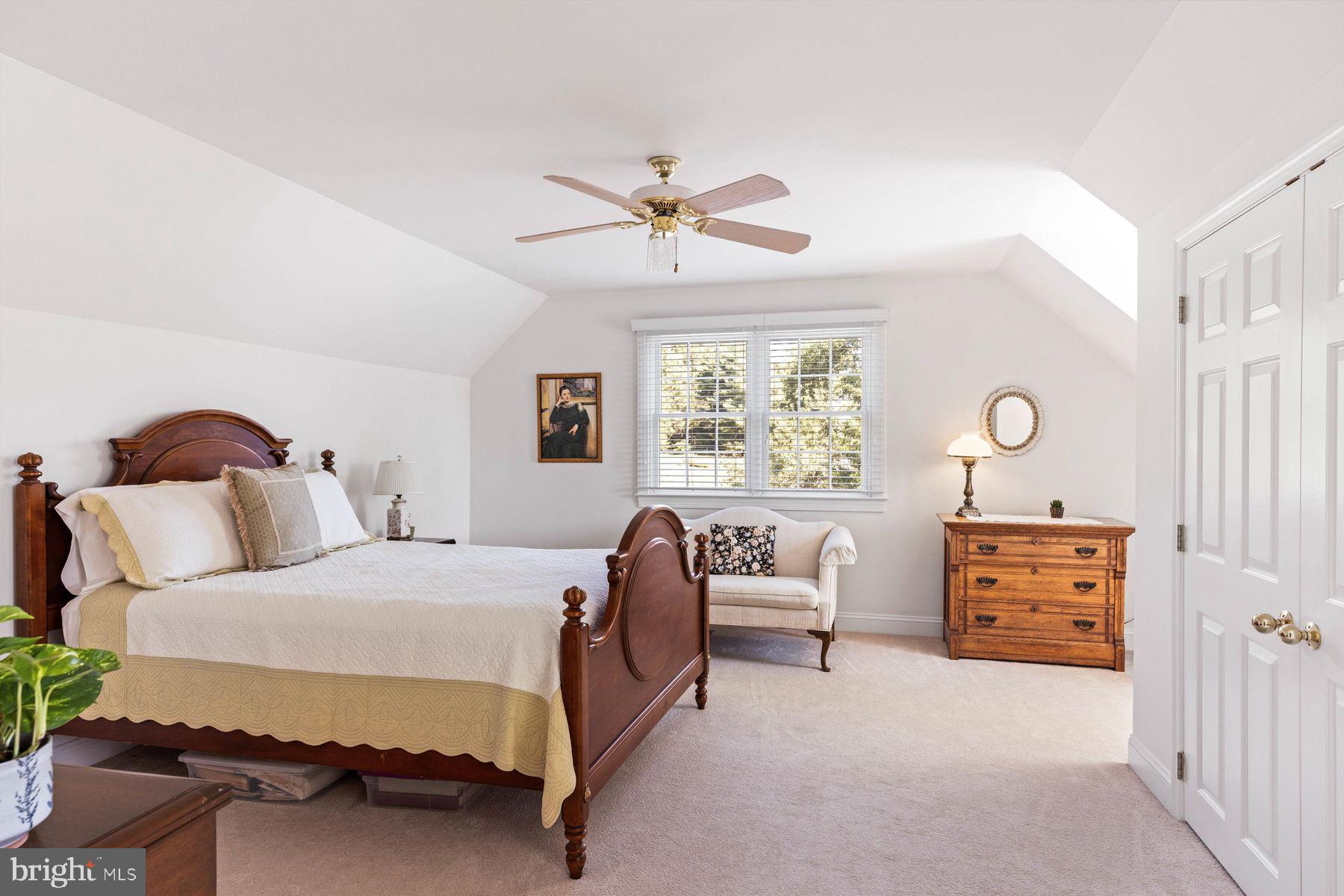 SEASONS - Residential