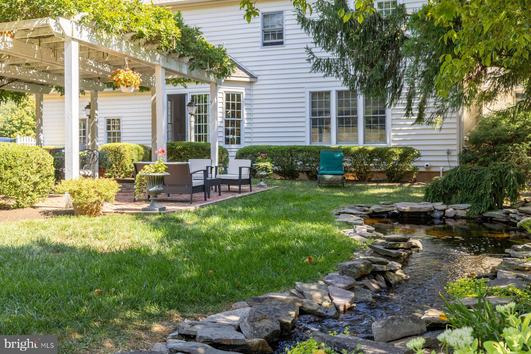 SEASONS - Residential