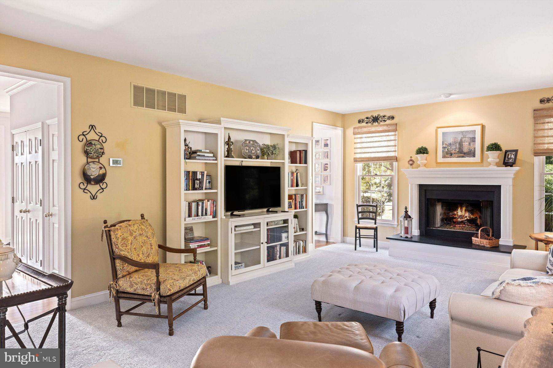 SEASONS - Residential