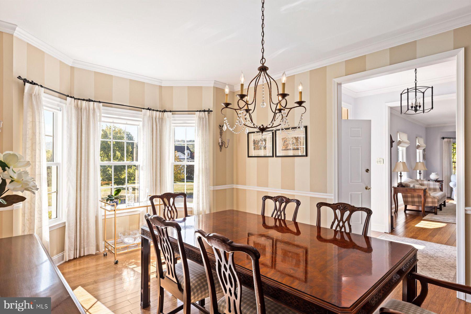 SEASONS - Residential