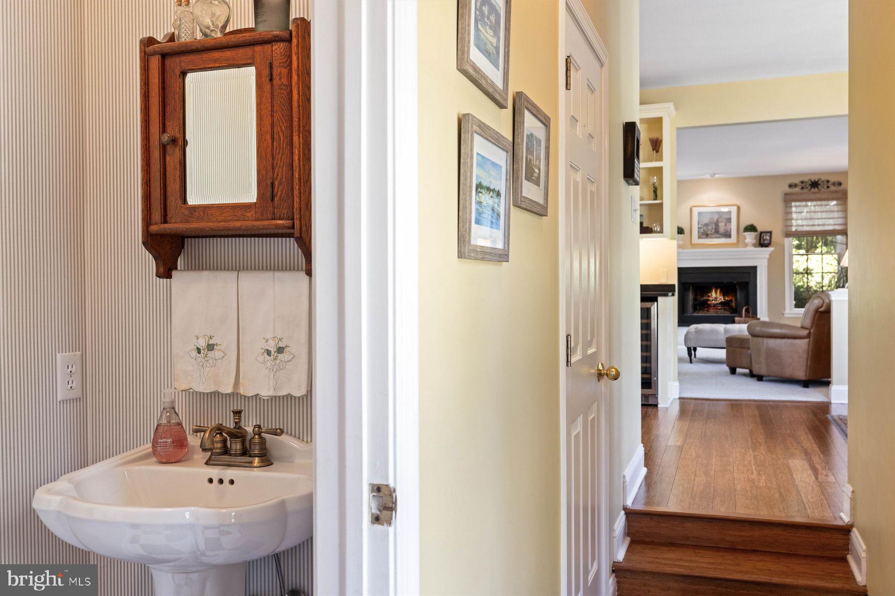 SEASONS - Residential