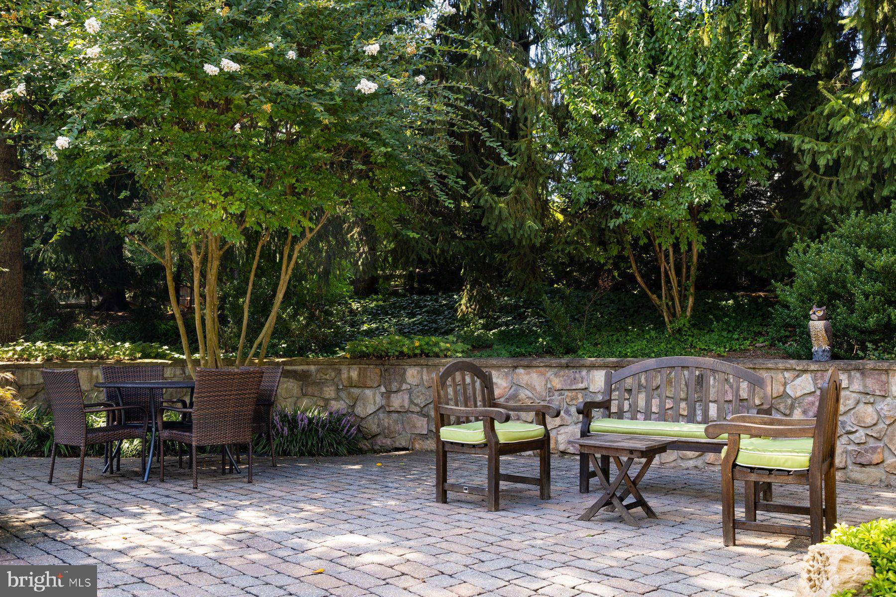 SEASONS - Residential