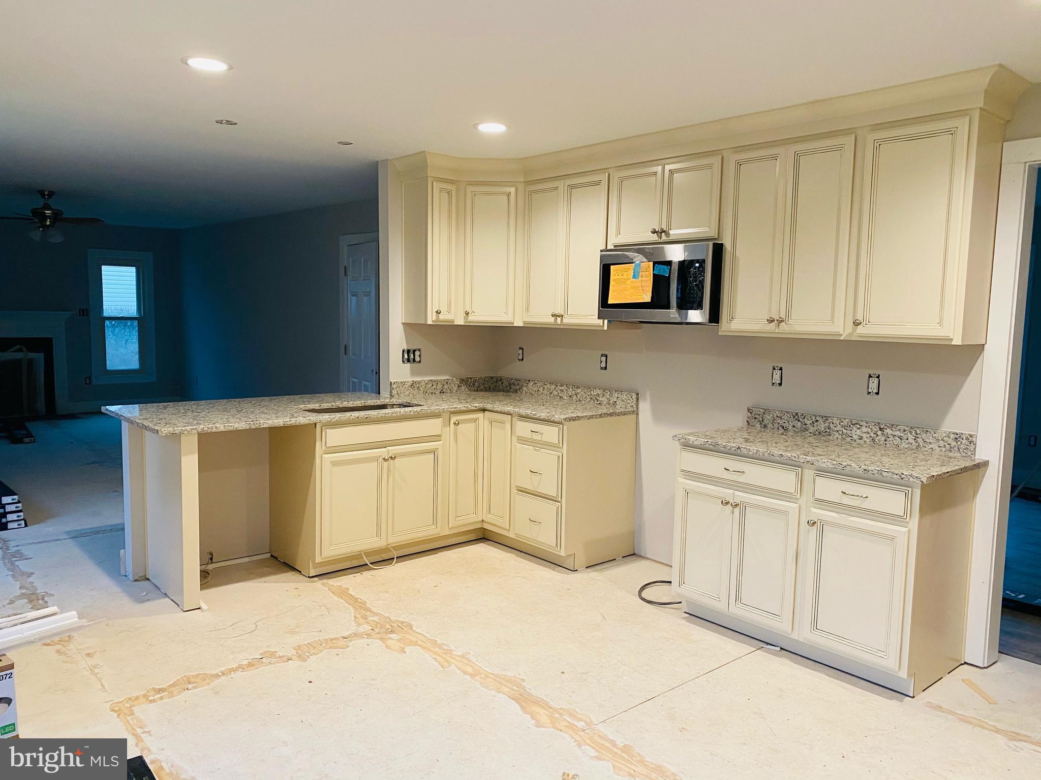 BEAUCLAIRE PLANTATION - Residential