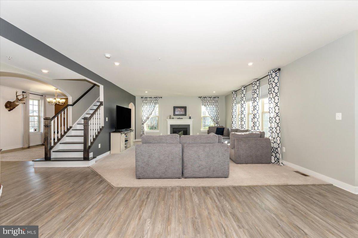 LAKE LINGANORE WOODRIDGE - Residential