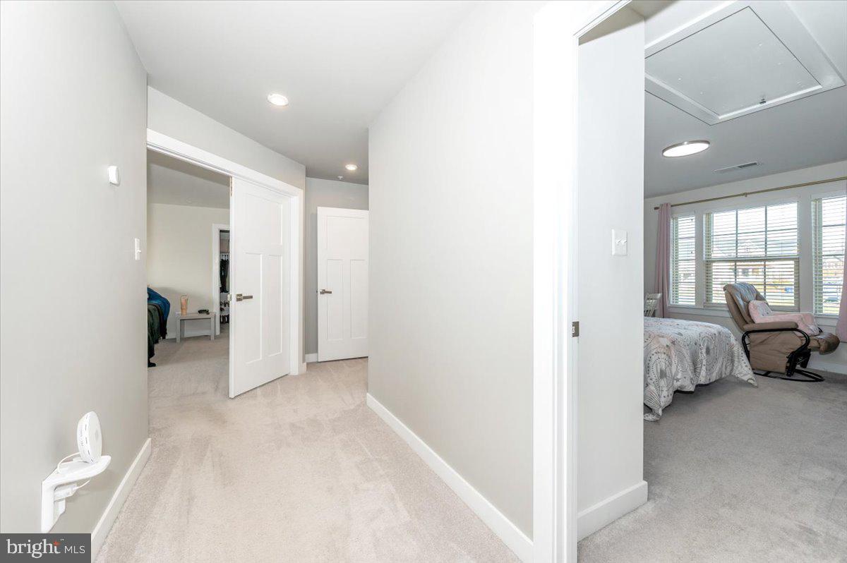 LAKE LINGANORE WOODRIDGE - Residential