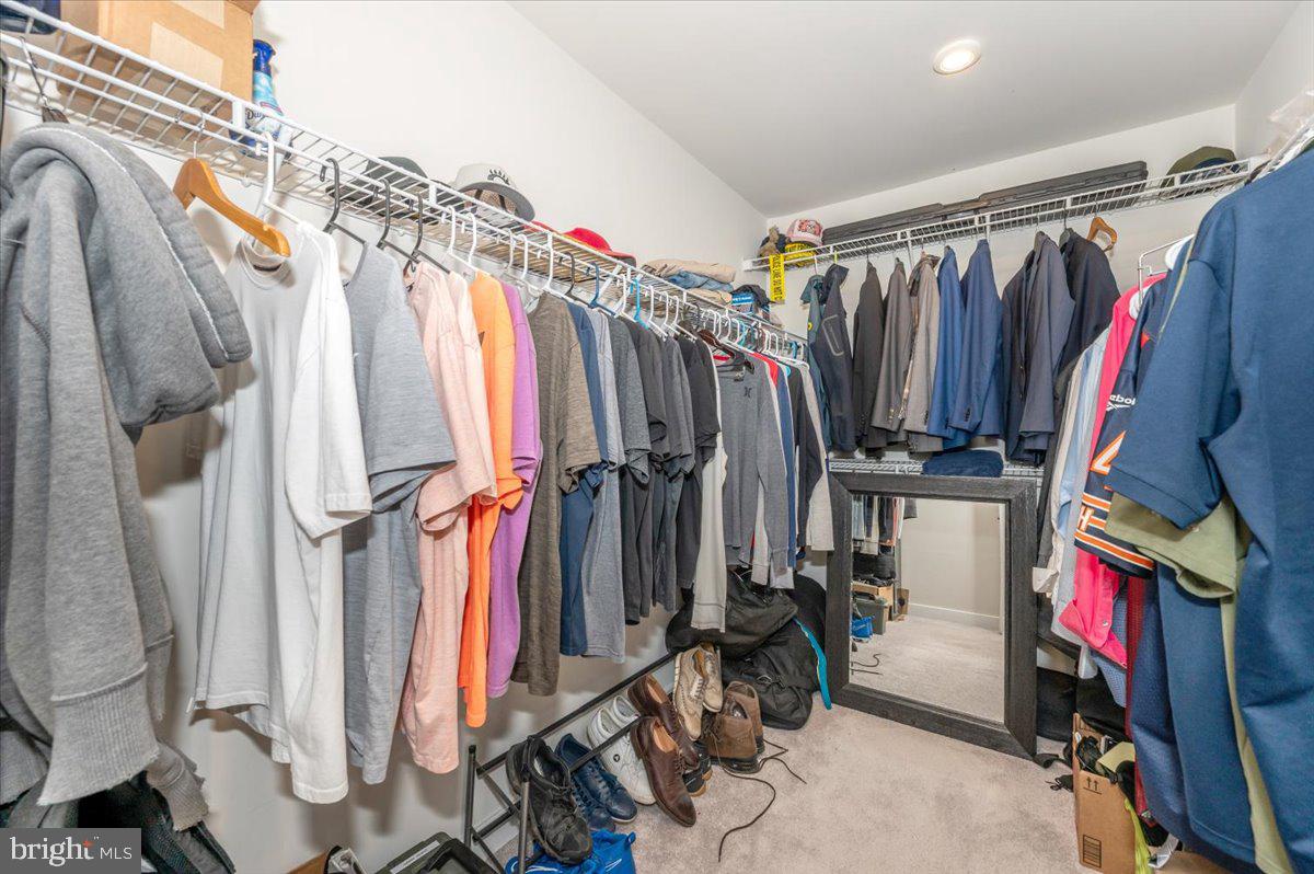 LAKE LINGANORE WOODRIDGE - Residential