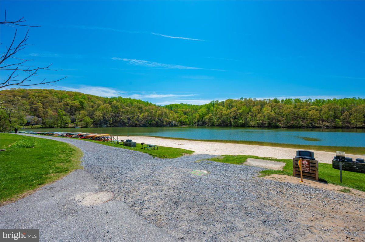 LAKE LINGANORE WOODRIDGE - Residential