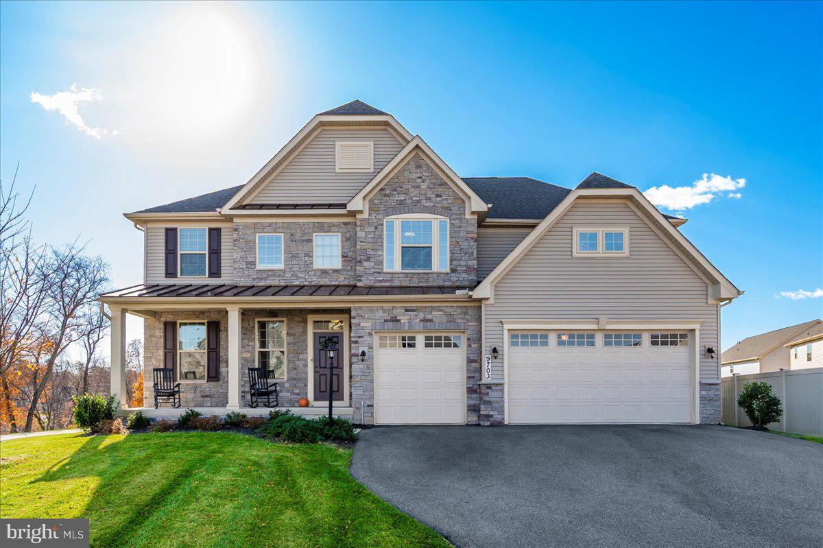 LAKE LINGANORE WOODRIDGE - Residential