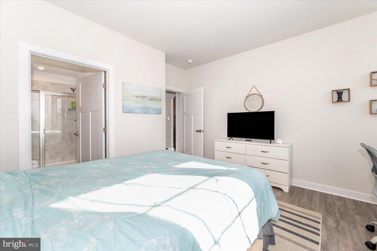 LAKE LINGANORE WOODRIDGE - Residential