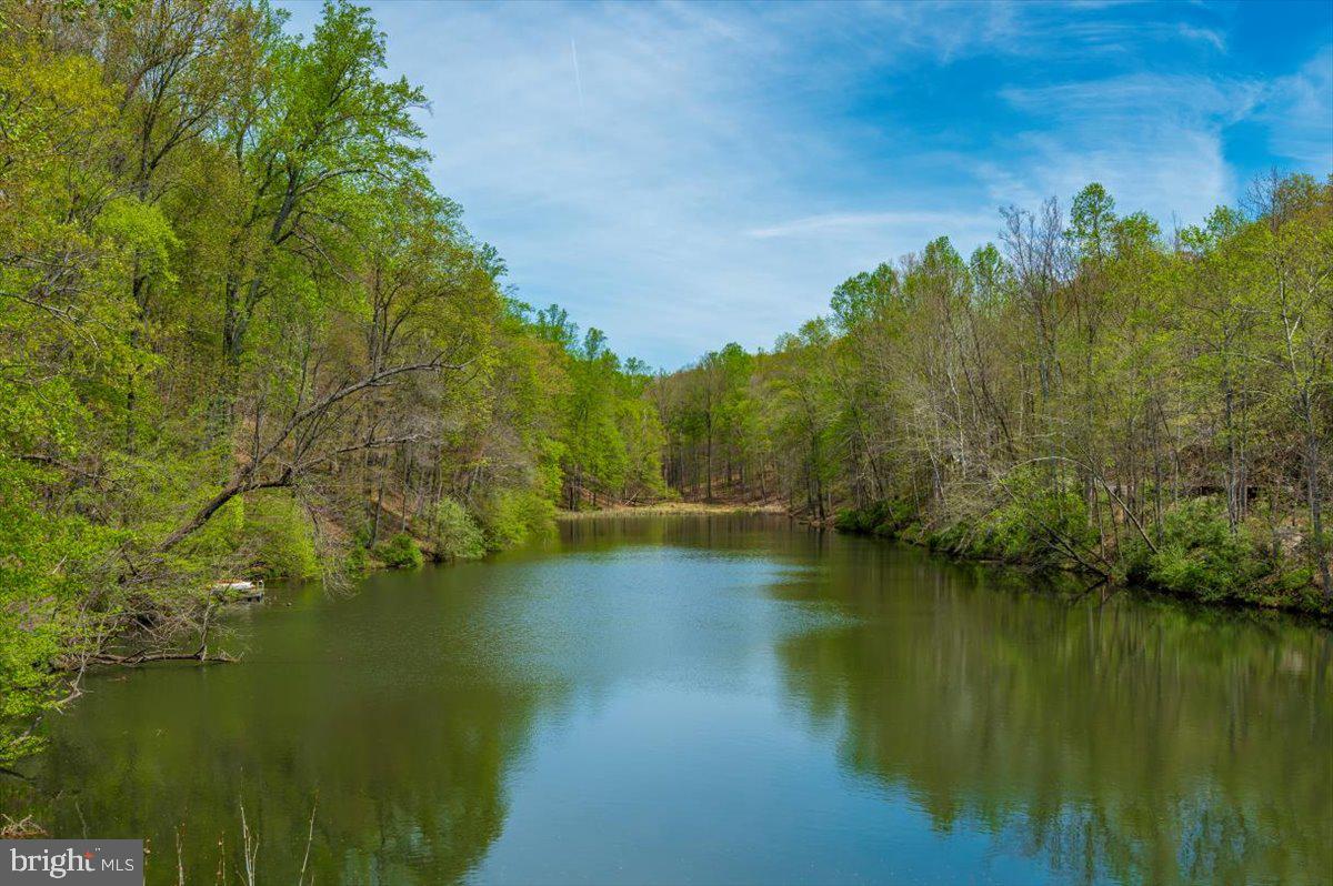 LAKE LINGANORE WOODRIDGE - Residential