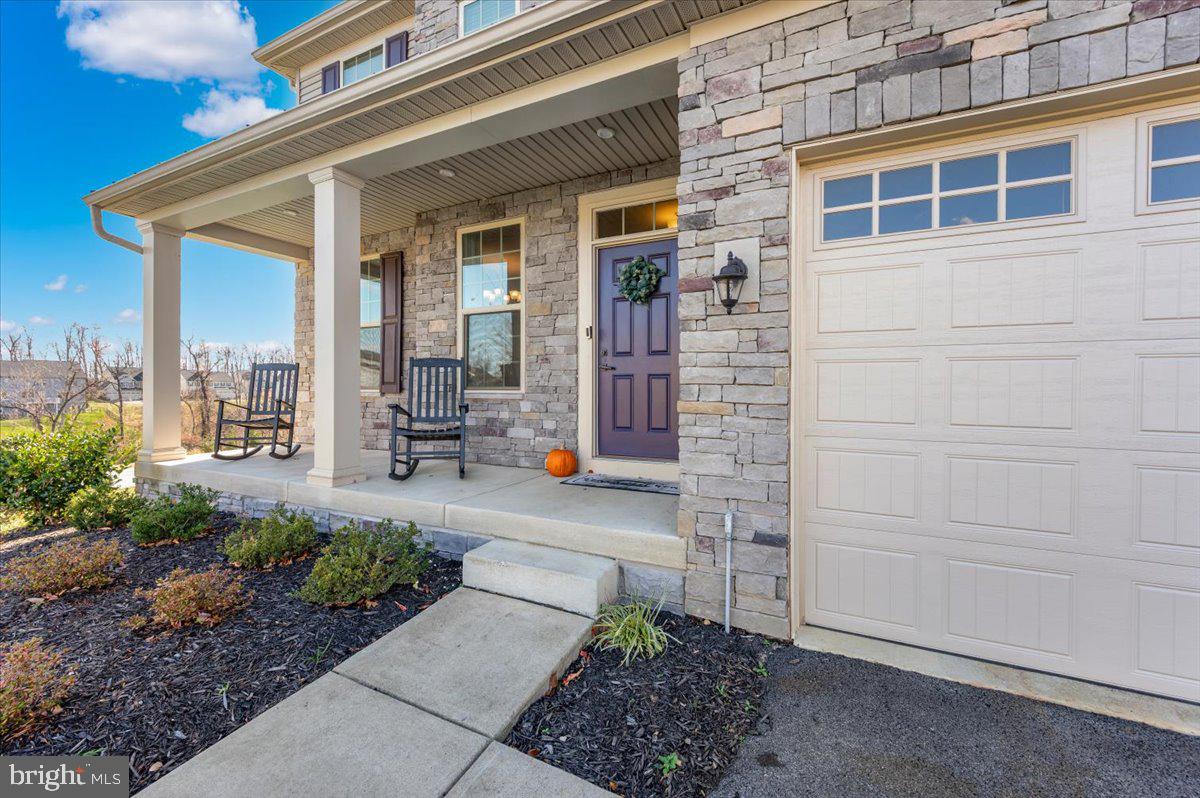 LAKE LINGANORE WOODRIDGE - Residential