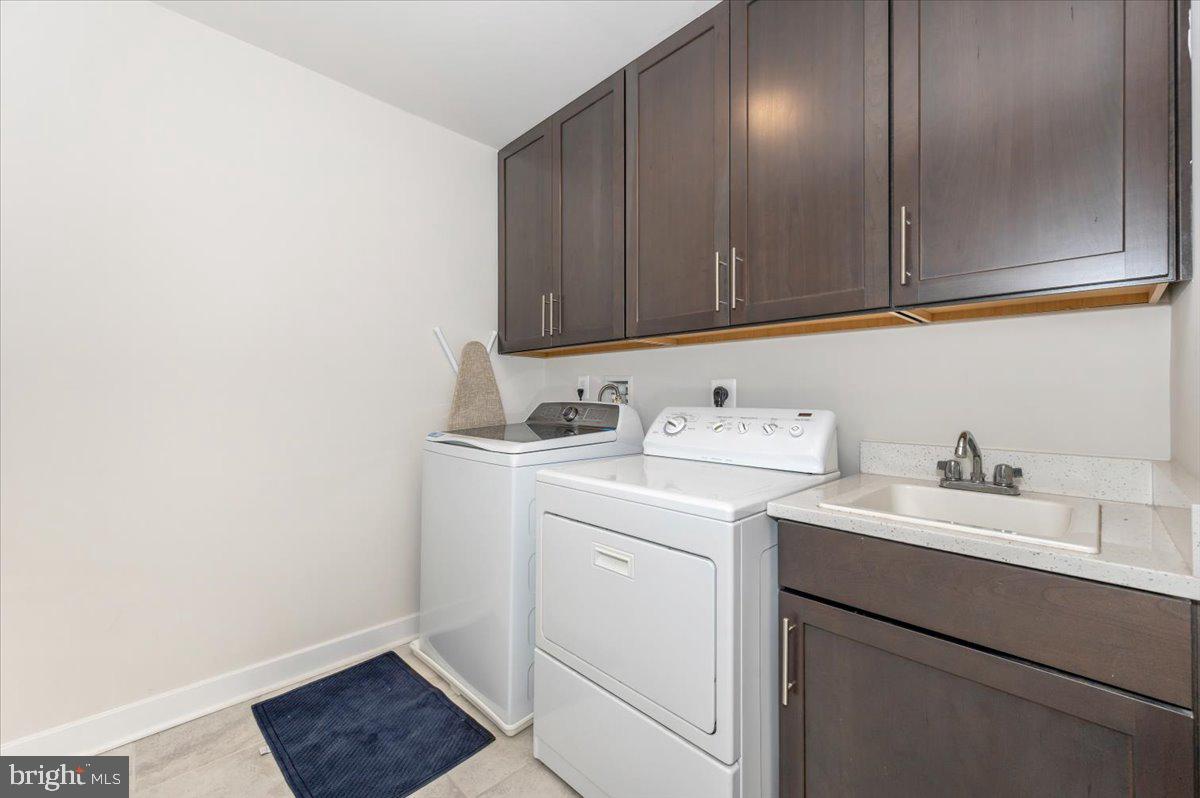 LAKE LINGANORE WOODRIDGE - Residential